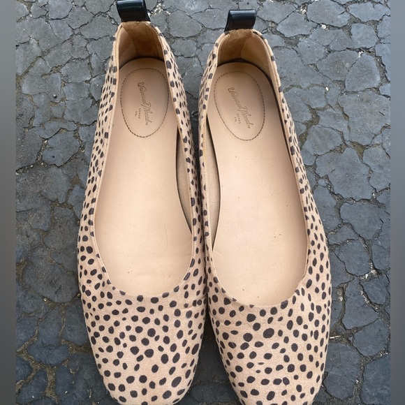 Leopard Flats - Picture 3 of 3